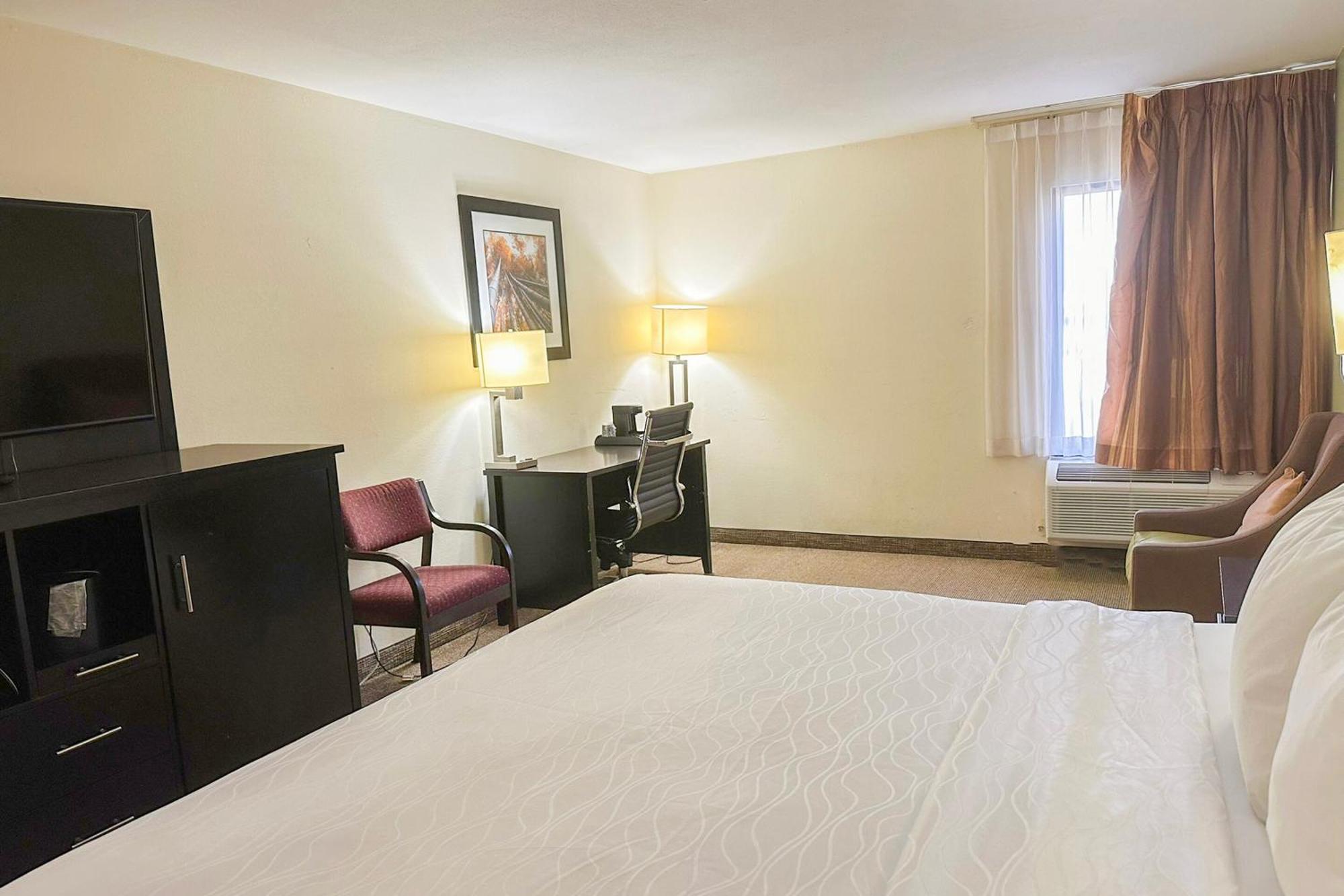 Oyo Hotel Rome West Ga Exterior foto